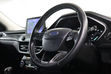 Ford Focus TITANIUM X 12