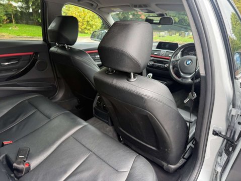 BMW 3 Series 2.0 320d xDrive Sport Auto 4WD 5dr 23