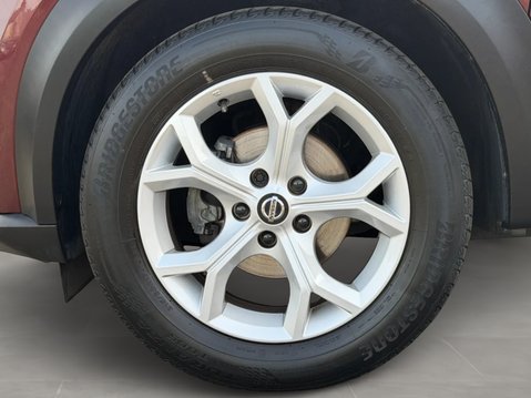 Nissan Juke 1.0 DiG-T 114 N-Connecta 5dr 11