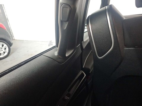 Ford B-Max 1.6 B-Max Zetec Auto 5dr 37
