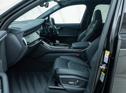Audi SQ7 BLACK EDITION 19