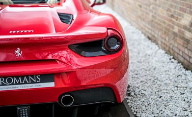 Ferrari 488 Spider 25
