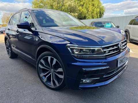 Volkswagen Tiguan R LINE TSI BMT 4MOTION DSG 2