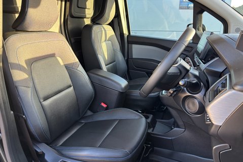 Nissan Townstar Tekna Plus L1 Panel Van 4