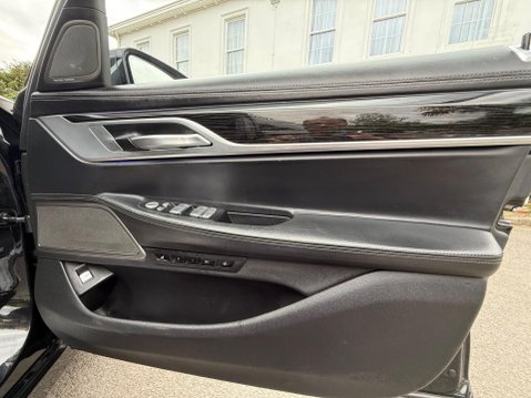 BMW 7 Series 2.0 740Le 9.2kWh Exclusive Auto xDrive Euro 6 (s/s) 4dr 52