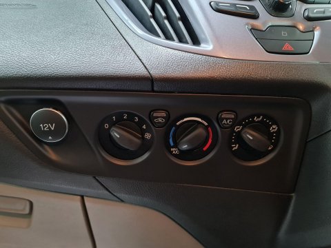 Ford Tourneo Custom 2.0 310 EcoBlue Titanium L1 Euro 6 (s/s) 5dr 17
