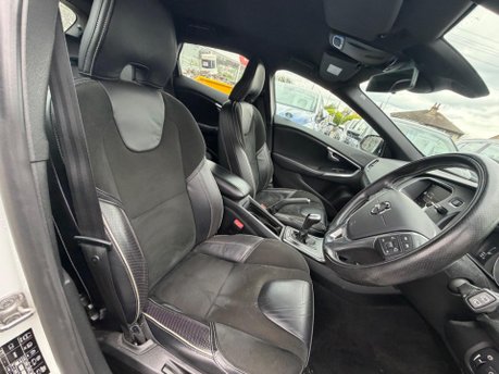 Volvo V40 D2 R-DESIGN NAV PLUS 10