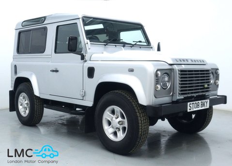 Land Rover Defender 2.4 TDCi XS Station Wagon 3dr Diesel Manual 4WD SWB Euro 4 (122 bhp) 1