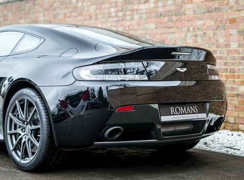 Aston Martin V12 Vantage S 20