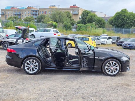 Jaguar XF 2.0d R-Sport Saloon 4dr Diesel Auto Euro 6 (s/s) (180 ps) 32