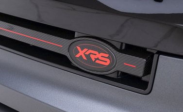 Land Rover Defender 110 V8 P525 URBAN XRS 35