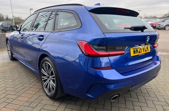 BMW 3 Series 330E M SPORT 9