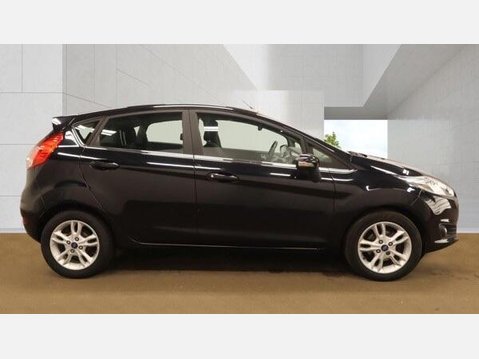 Ford Fiesta 1.0T EcoBoost Zetec Euro 6 (s/s) 5dr 4