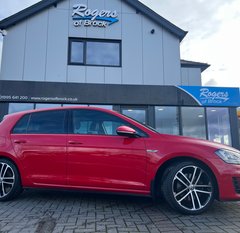 Volkswagen Golf 2.0 TDI BlueMotion Tech GTD 5 Door 1
