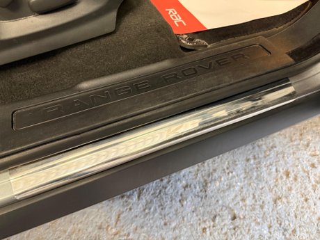 Land Rover Range Rover Evoque 2.2 SD4 Pure Tech Auto 4WD Euro 5 (s/s) 5dr 49