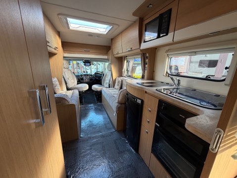 Elddis Majestic 155 FIXED BED 4 BERTH BIG SPEC COACH BUILT 26