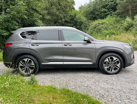 Hyundai SANTA FE 2.2 Santa Fe Premium SE CRDi Auto 4WD 5dr 3