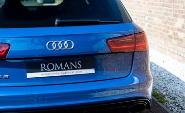 Audi RS6 Avant Performance 24