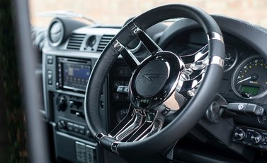 Land Rover Defender 90 Urban Truck 11