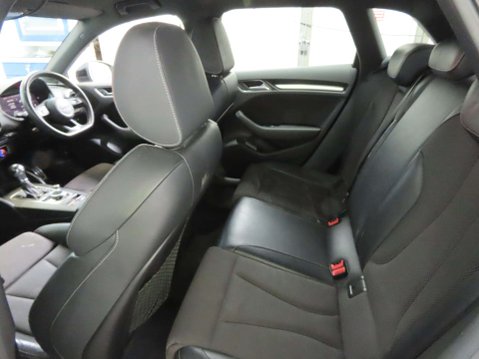 Audi A3 1.0 A3 Sportback 30 TFSI Black Edition Semi-Auto 5dr 10