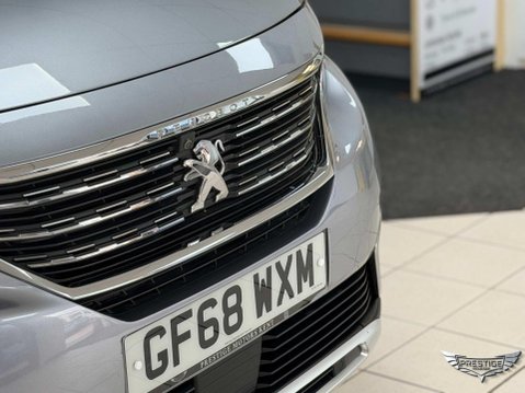 Peugeot 5008 1.2 PureTech Allure EAT Euro 6 (s/s) 5dr 7