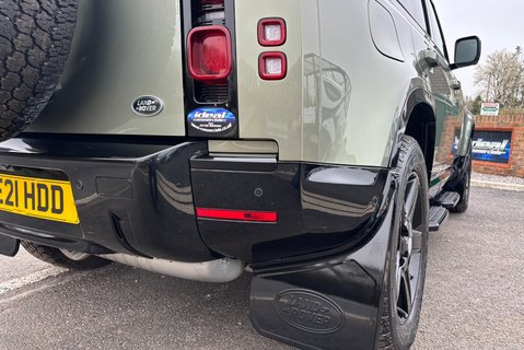 Land Rover Defender 110 D250 Hard Top SE MHEV - Deployable Towbar 27