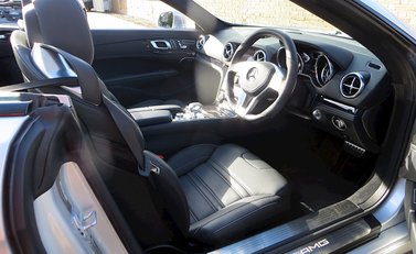 Mercedes-Benz SL Class SL63 AMG 11