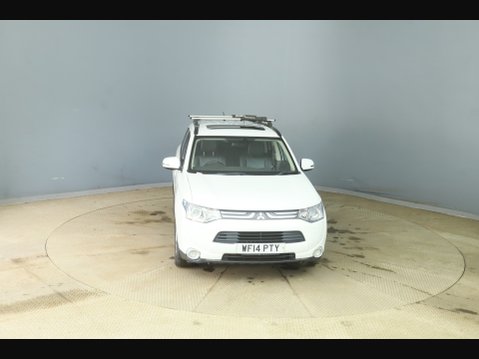 Mitsubishi Outlander DI-D GX 4 2