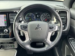 Mitsubishi Outlander 2.4 Outlander Dynamic PHEV CVT 4WD 5dr 20
