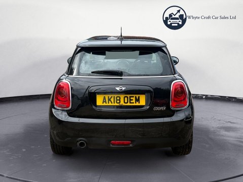 Mini Hatch 1.5 Cooper Euro 6 (s/s) 3dr 7