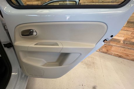 Volkswagen Up 1.0 High up! Hatchback 5dr Petrol ASG Euro 6 (75 ps) 52