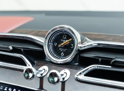 Bentley Bentayga Hybrid First Edition 22