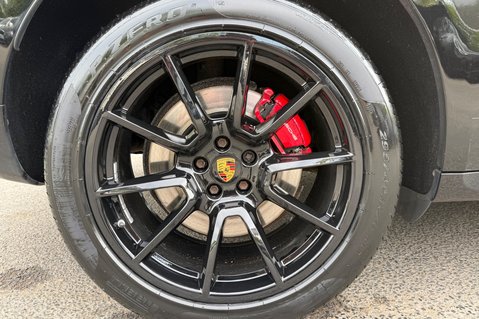 Porsche Macan TURBO PDK - TWO OWNERS -LANE ASSIST -20 INCH ALLOYS -APPLE CAR PLAY 65