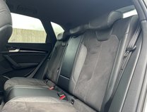 Audi Q5 2.0 TDI 40 Black Edition SUV 5dr Diesel S Tronic quattro Euro 6 (s/s) (190 16