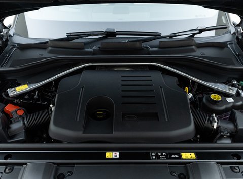 Land Rover Range Rover P400 HSE 25