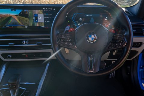 BMW M4 COMPETITION M XDRIVE 10