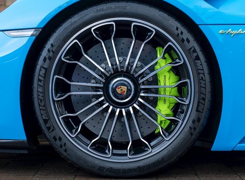 Porsche 918 Spyder 12