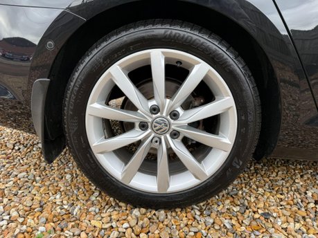 Volkswagen Golf 2.0 TDI BlueMotion Tech GT DSG Euro 5 (s/s) 5dr 14