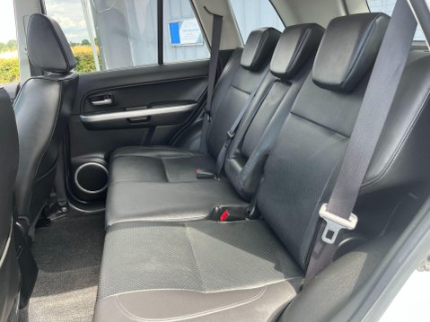 Suzuki Grand Vitara 2.4 VVT SZ5 4WD Euro 5 5dr 35