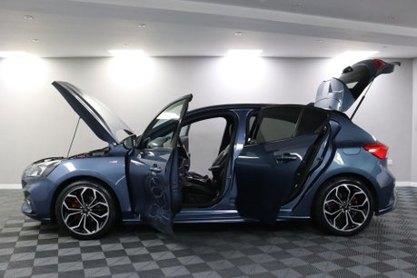 Ford Focus ST-LINE X 6