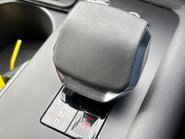 Land Rover Discovery D300 HSE Panel Van - Rear Seat Conversion / Black Pack 47