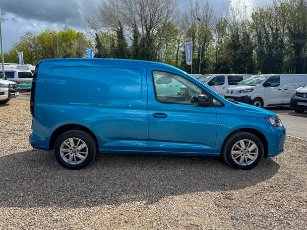Volkswagen Caddy AUTO SWB L1H1 Commerce Pro C20 Air Con SELECT 5
