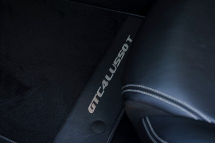 Ferrari GTC4 Lusso T V8 29