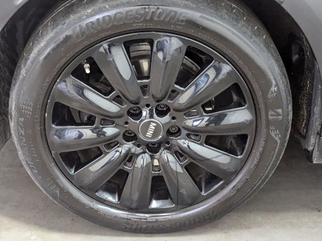 Mini Countryman 1.5 Countryman Cooper ALL4 Auto 4WD 5dr 33