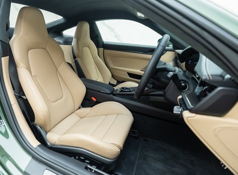 Porsche 911 GT3 TOURING (992) 14