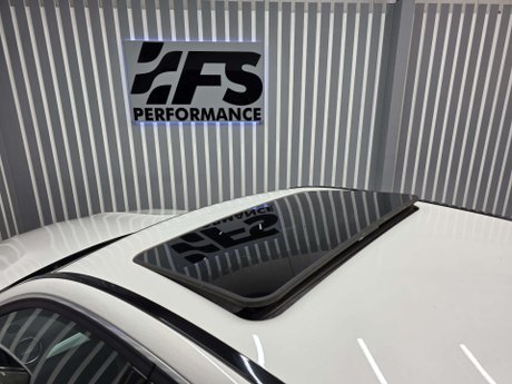 Mercedes-Benz C Class 6.3 C63 V8 AMG Saloon 4dr Petrol SpdS MCT Euro 5 (457 ps) 14