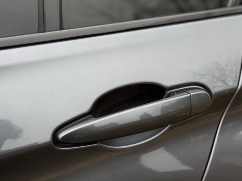 BMW 3 Series 3.0 330d M Sport Auto xDrive Euro 5 (s/s) 4dr 28