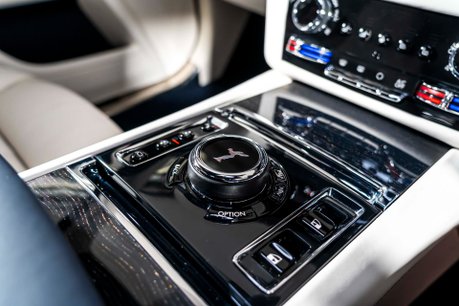 Rolls-Royce Ghost V12. STARLIGHT. H, C & M SEATS. REAR ENTERTAINMENT. HUD. A/CRUISE CONTROL 49