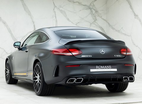 Mercedes-Benz C63 S Final Edition 3