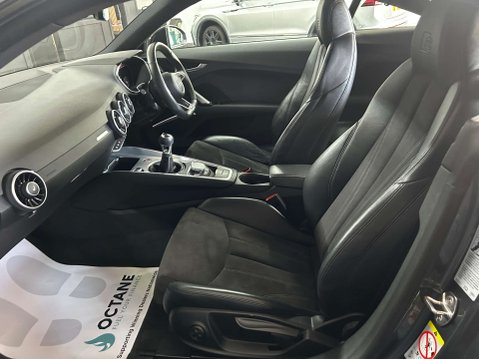 Audi TT 1.8 TT Black Edition TFSI 3dr 61